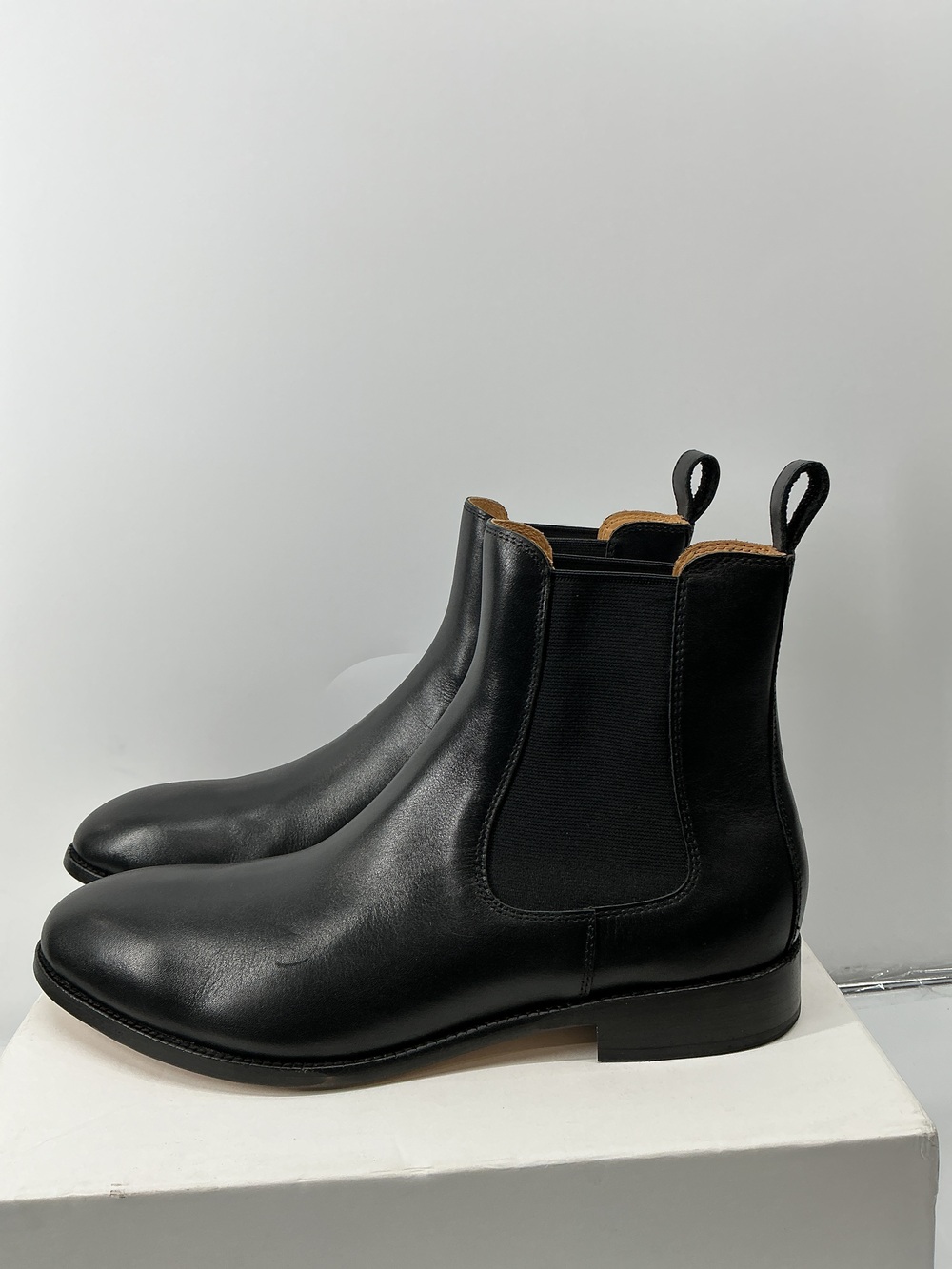 Essential Leather Dress Chelsea Boot
